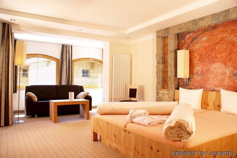Hotel des Alpes Samnaun Extérieur photo